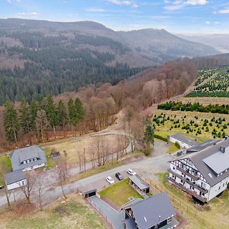 מדבאך Greenhouse Living Apartment Fagus Mit Terrasse Und Feuerstelle - 6 Minuten Nach Winterberg - 4 Minuten Zur Ruhrquelle - Wandern - Mountainbike Fahren - Reisen Mit Hund & Natur Geniessen מראה חיצוני תמונה