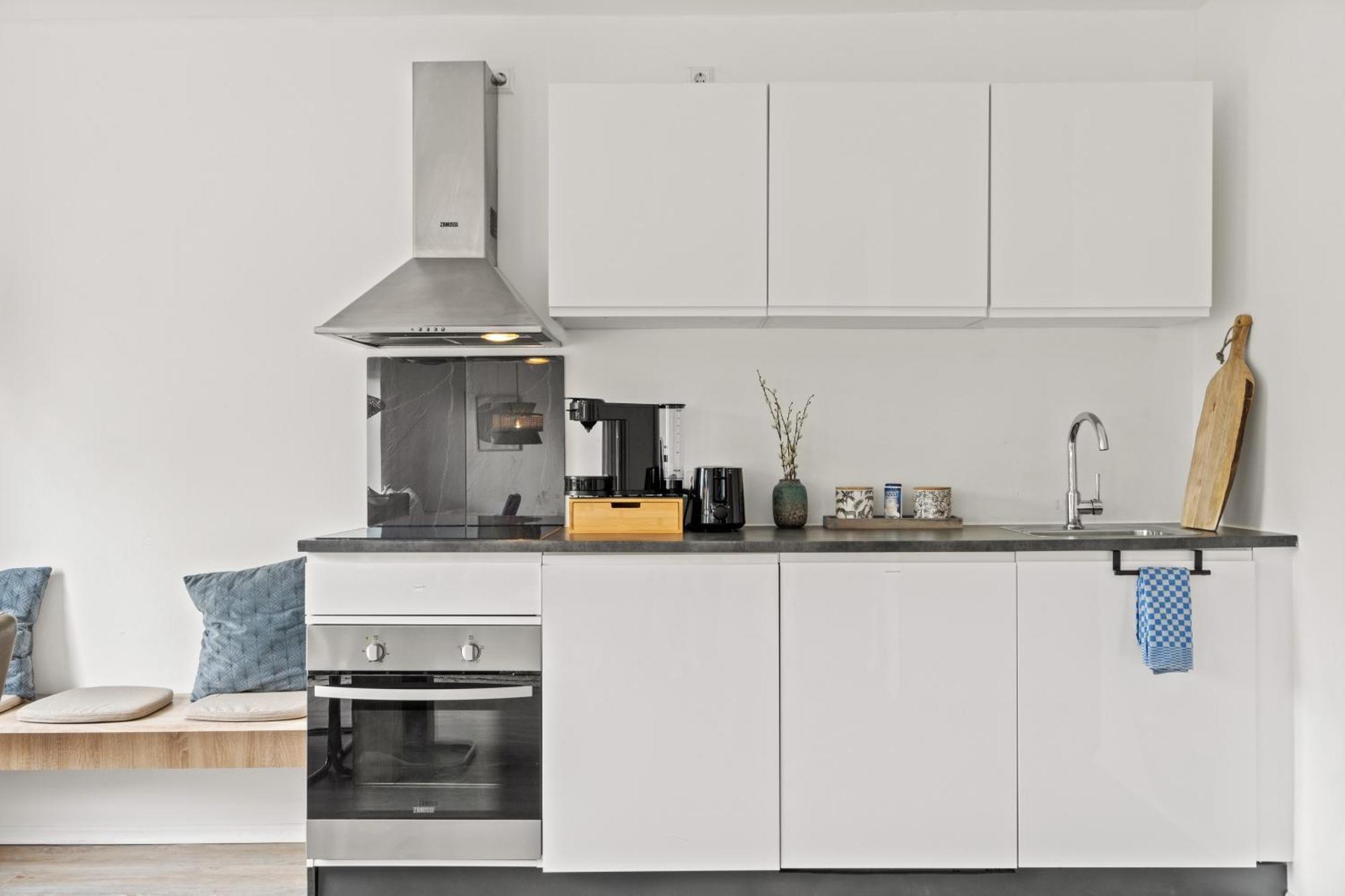 מדבאך Greenhouse Living Apartment Fagus Mit Terrasse Und Feuerstelle - 6 Minuten Nach Winterberg - 4 Minuten Zur Ruhrquelle - Wandern - Mountainbike Fahren - Reisen Mit Hund & Natur Geniessen מראה חיצוני תמונה