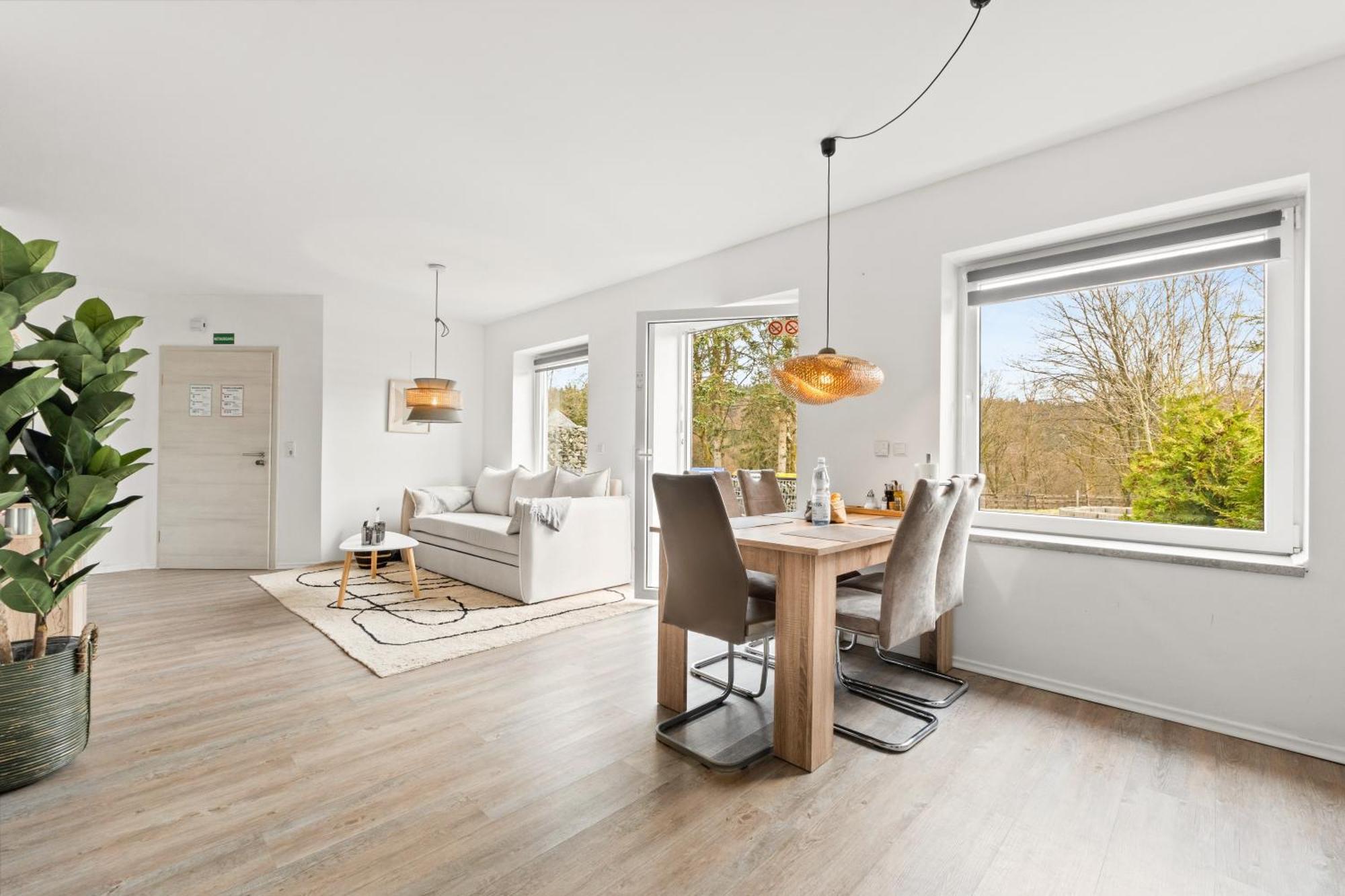 מדבאך Greenhouse Living Apartment Fagus Mit Terrasse Und Feuerstelle - 6 Minuten Nach Winterberg - 4 Minuten Zur Ruhrquelle - Wandern - Mountainbike Fahren - Reisen Mit Hund & Natur Geniessen מראה חיצוני תמונה
